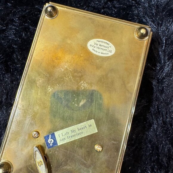 Vintage Via Vermont Gold-Toned Musical Jewelry Box Golden Gate Bridge - Picture 7 of 8